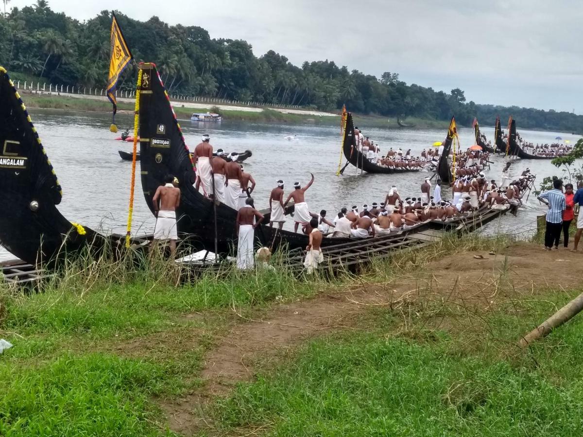 Вилла Swasthi Griha Aranmula Экстерьер фото