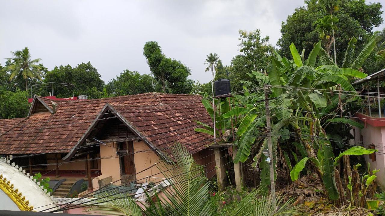 Вилла Swasthi Griha Aranmula Экстерьер фото